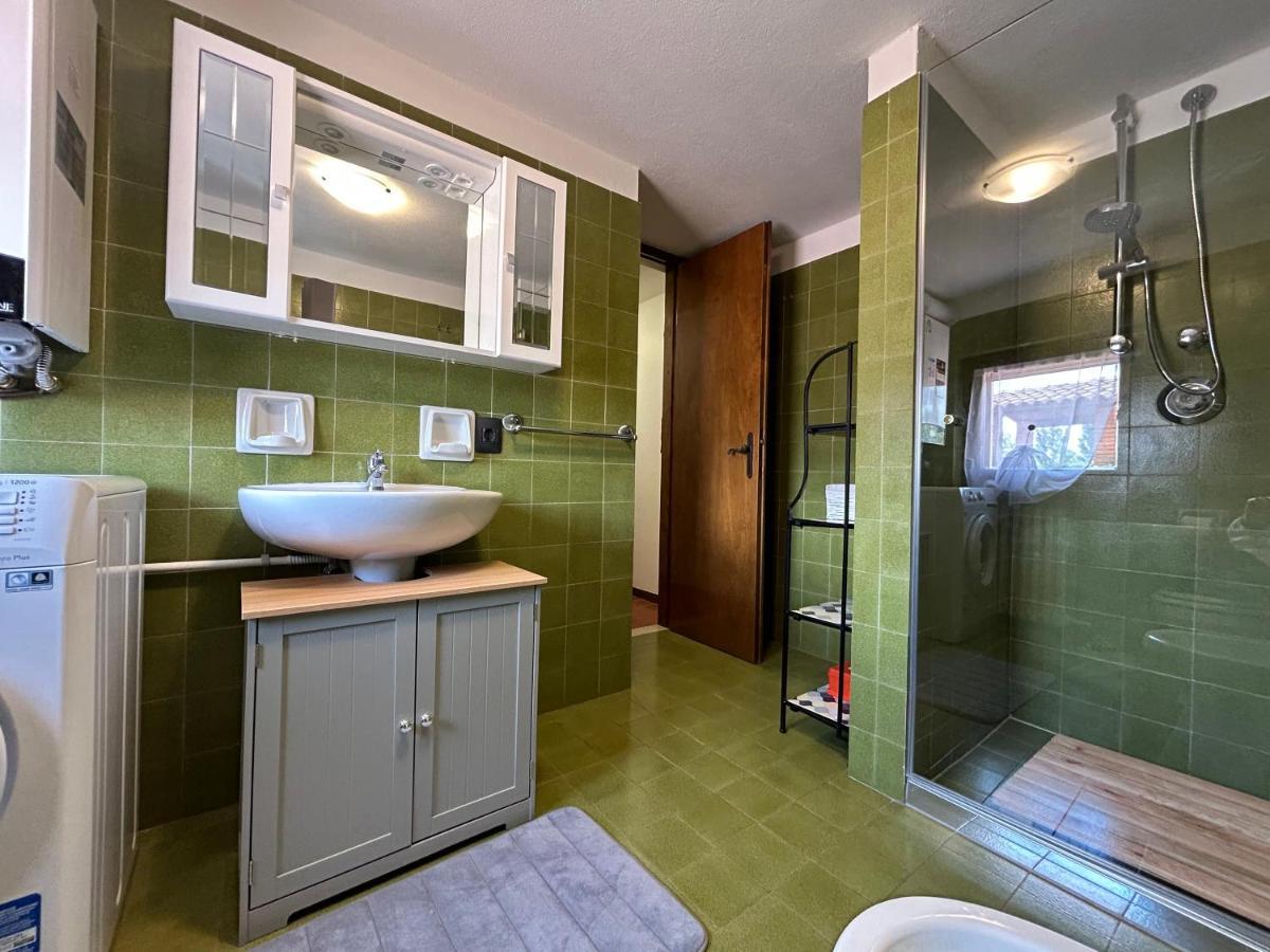 Chalet Garda بسكييرا ديل غاردا المظهر الخارجي الصورة